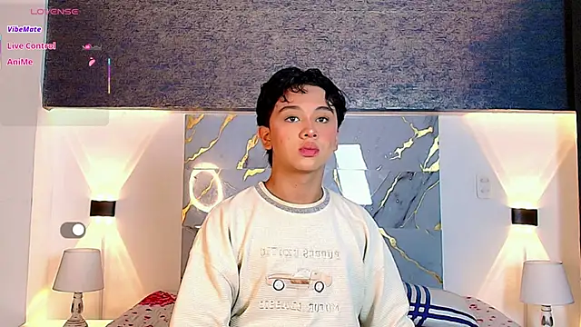 Snapshot of Dante_bre chatting on 11.24.25 Dante bre online show from 11.24.25