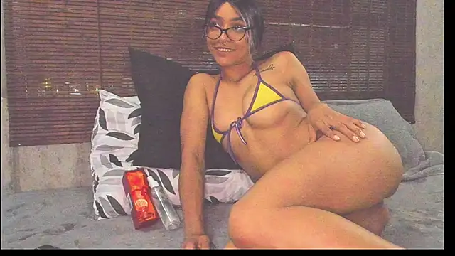 SoleiAndKairo online show from 03.17.25