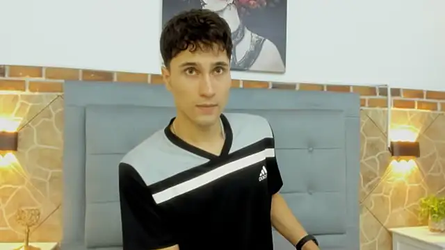 Snapshot of buddy_whitte chatting on 02.28.25 buddy whitte online show from 02.28.25