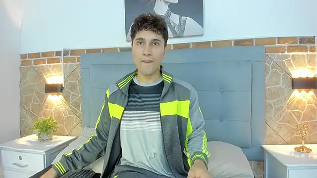 Snapshot of buddy_whitte chatting on 03.17.25 buddy whitte online show from 03.17.25