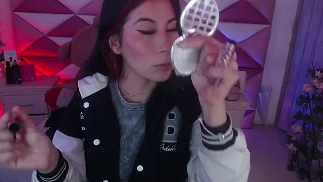 Minami Nakamura online show from 07.31.26