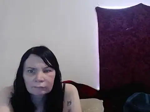 Hotmodel1984 online show from 01.30.25