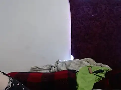 Hotmodel1984 online show from 02.13.25