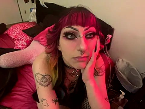 ChrryFoxx online show from 10.14.25