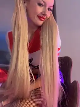 Snapshot of AngelicaaHeaven chatting on 09.25.25 AngelicaaHeaven online show from 09.25.25