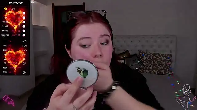 Snapshot of Lily_lu_one chatting on 03.07.25 Lily lu one online show from 03.07.25