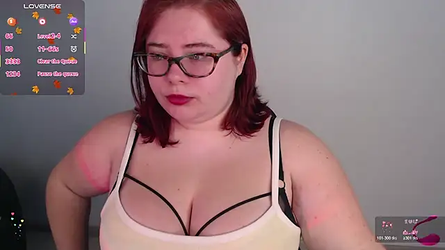 Snapshot of Lily_lu_one chatting on 11.14.25 Lily lu one online show from 11.14.25