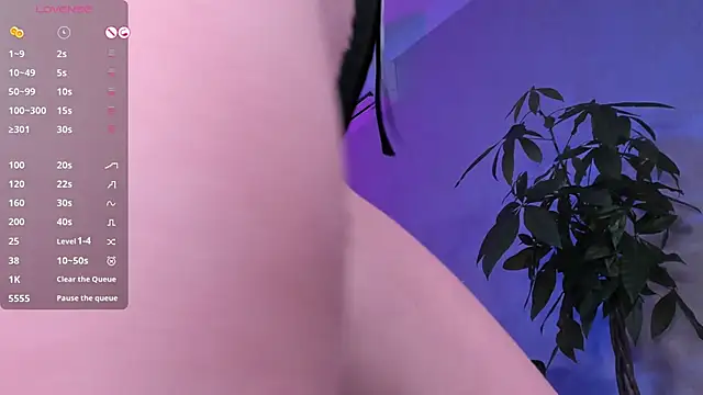 CutiePie69   online show from 09.25.25