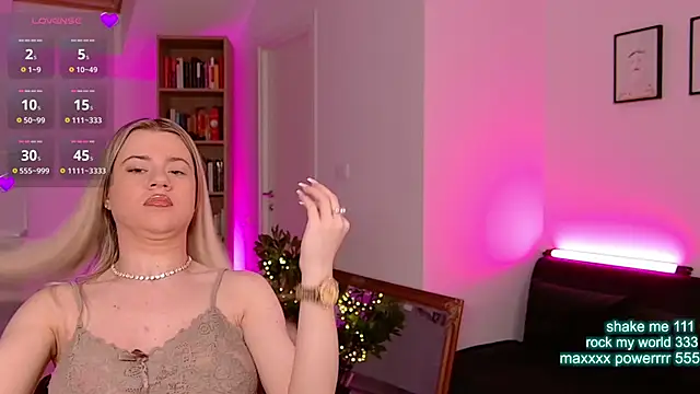 CutiePie69   online show from 06.28.26