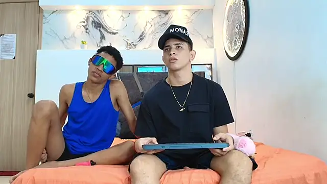 KING OFF BOYS online show from 10.16.25