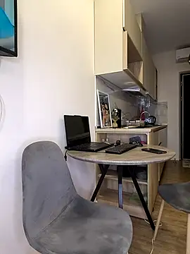 Snapshot of _KissMyAss_ chatting on 02.13.26 KissMyAss online show from 02.13.26