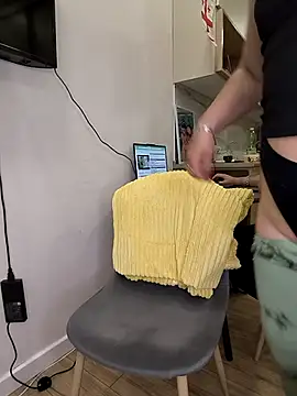 Snapshot of _KissMyAss_ chatting on 04.24.26 KissMyAss online show from 04.24.26