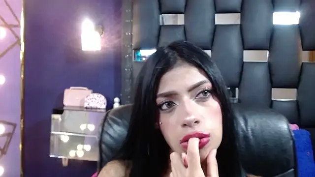 EMYCLARK01 online show from 03.19.26