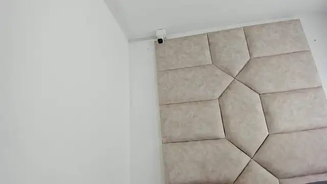 Vaiolett Smith online show from 11.07.25