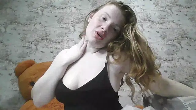 Snapshot of Eveline_May chatting on 03.06.25 Eveline May online show from 03.06.25