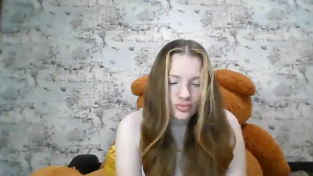 Snapshot of Eveline_May chatting on 11.06.25 Eveline May online show from 11.06.25