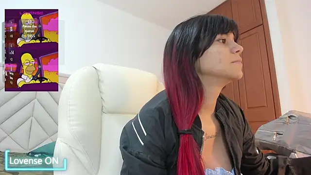 Snapshot of gime_lara chatting on 10.01.25 gime lara online show from 10.01.25