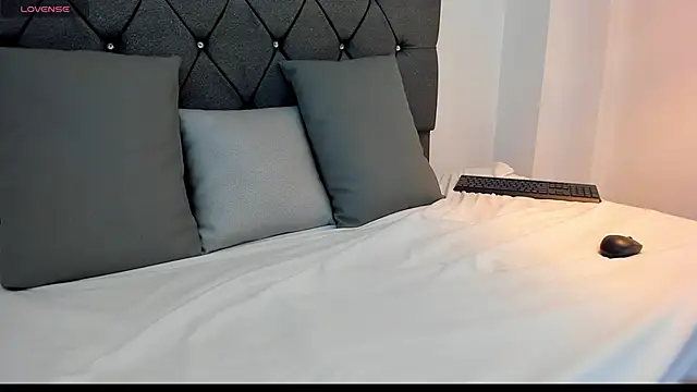 noah johes online show from 02.26.25