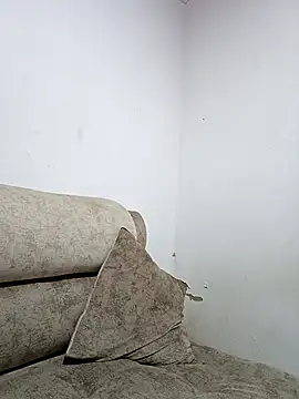 Snapshot of nahomysaints chatting on 10.07.25 nahomysaints online show from 10.07.25