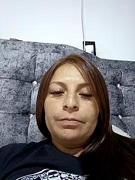 Snapshot of nahomysaints chatting on 10.30.25 nahomysaints online show from 10.30.25