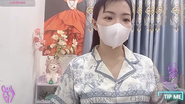 Snapshot of shishi_101 chatting on 02.11.26 shishi 101 online show from 02.11.26