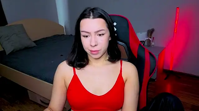 Snapshot of meganluss chatting on 05.20.26 meganluss online show from 05.20.26