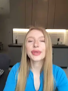 EvaBrooklyn online show from 03.05.25