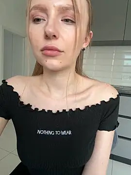 EvaBrooklyn online show from 03.06.25