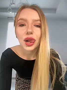 EvaBrooklyn online show from 03.13.25