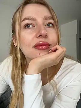 EvaBrooklyn online show from 03.16.25