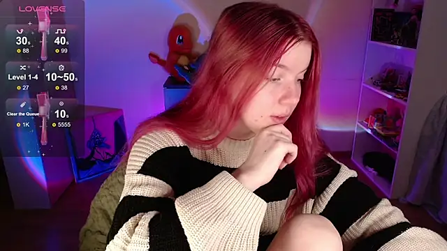 Strawberry juli online show from 10.19.25