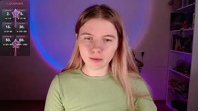 Strawberry juli online show from 02.15.26