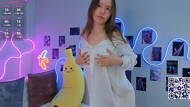 Dreamy Polly online show from 03.10.25