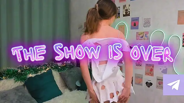 Dreamy Polly online show from 03.19.25