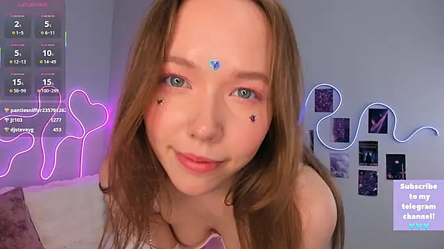 Dreamy Polly online show from 03.21.25