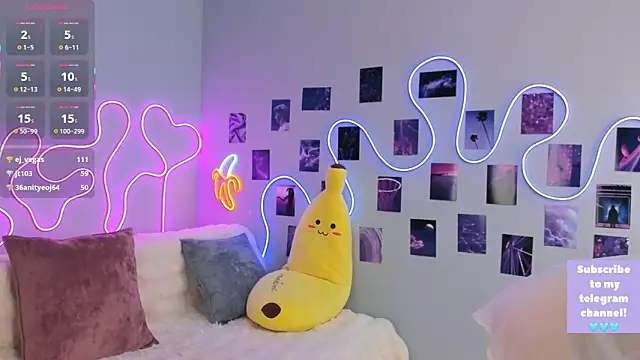 Dreamy Polly online show from 03.21.25