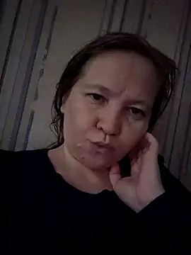 Snapshot of -Kathrine_kit- chatting on 11.20.25 -Kathrine kit- online show from 11.20.25