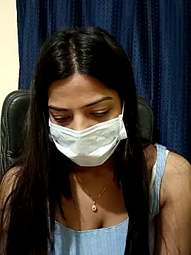 Snapshot of CRAZY__BITE chatting on 02.27.25 CRAZY BITE online show from 02.27.25