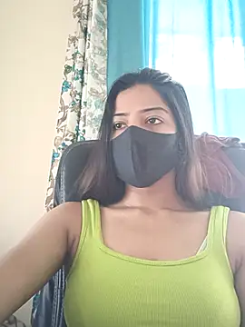 Snapshot of CRAZY__BITE chatting on 09.26.25 CRAZY BITE online show from 09.26.25