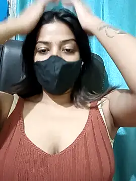 Snapshot of CRAZY__BITE chatting on 11.30.25 CRAZY BITE online show from 11.30.25