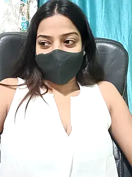 Snapshot of CRAZY__BITE chatting on 02.27.26 CRAZY BITE online show from 02.27.26