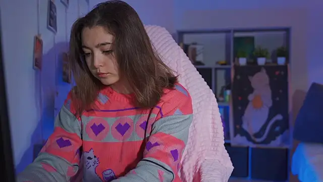 Snapshot of nymphalinae chatting on 03.11.25 nymphalinae online show from 03.11.25