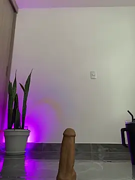 Snapshot of AshleyG_222 chatting on 03.22.25 AshleyG 222 online show from 03.22.25