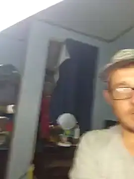 Snapshot of dylanroberts1995 chatting on 03.09.25 dylanroberts1995 online show from 03.09.25