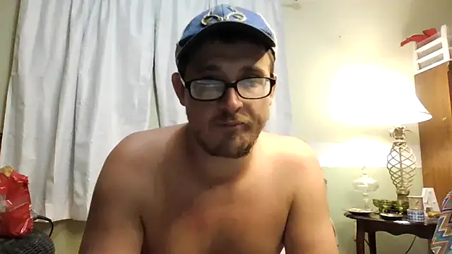 Snapshot of dylanroberts1995 chatting on 03.13.25 dylanroberts1995 online show from 03.13.25