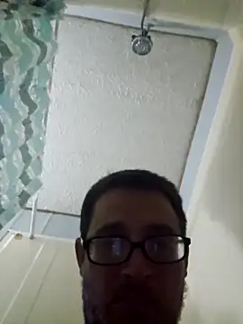 Snapshot of dylanroberts1995 chatting on 03.19.25 dylanroberts1995 online show from 03.19.25