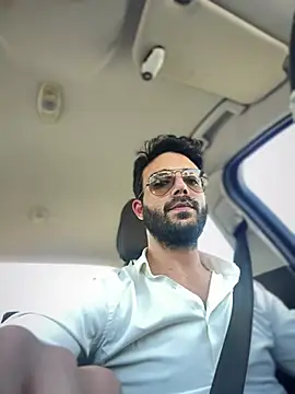 YJeromZCoxk online show from 03.12.25