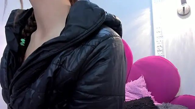 Snapshot of Bonniie_22 chatting on 09.19.25 Bonniie 22 online show from 09.19.25