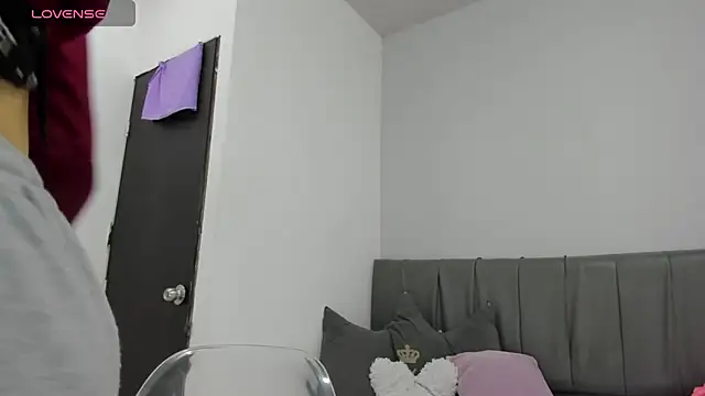 Snapshot of Bonniie_22 chatting on 10.11.25 Bonniie 22 online show from 10.11.25