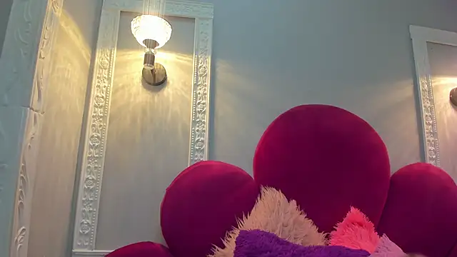 Snapshot of Bonniie_22 chatting on 10.16.25 Bonniie 22 online show from 10.16.25